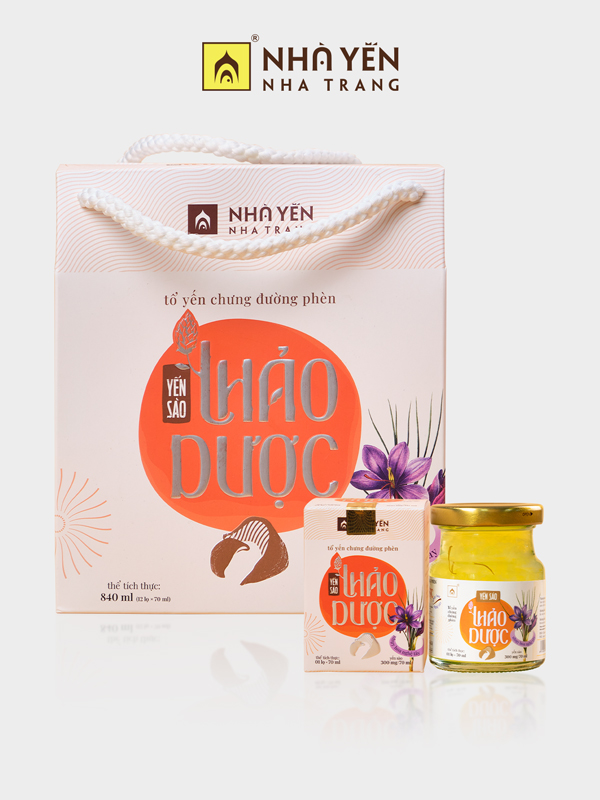 Yến chưng saffron Yến chưng saffron